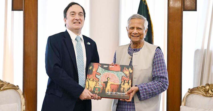 আর্জেন্টিনার রাষ্ট্রদূতকে ড. ইউনূস: ফুটবলের সম্পর্ক কাজে লাগিয়ে দ্বিপাক্ষিক সহযোগিতা বাড়াতে পারি